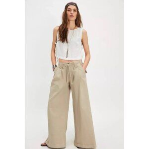Julien Wide-Leg Chino Trousers Size M